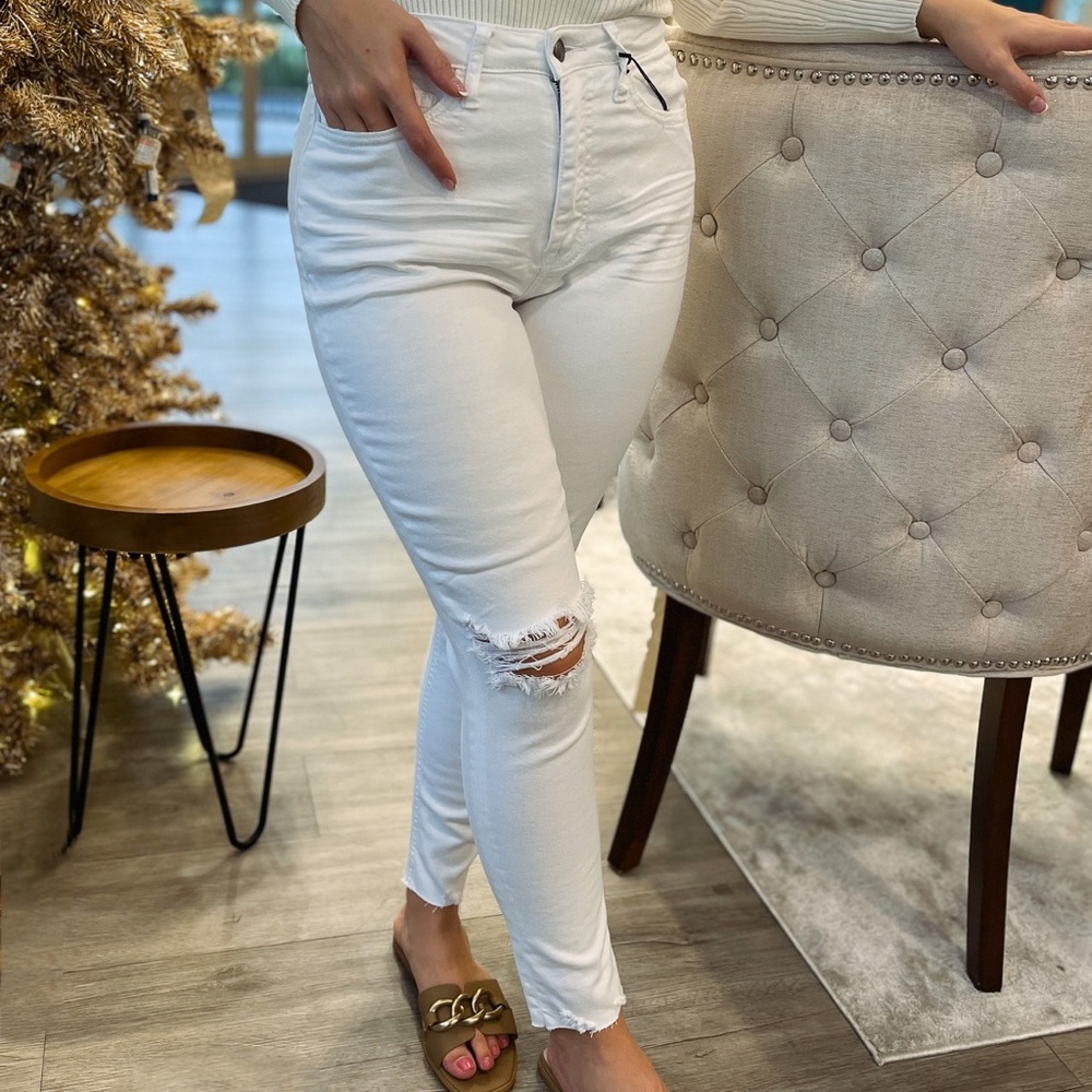 Elegant White Skinny Jeans for Women